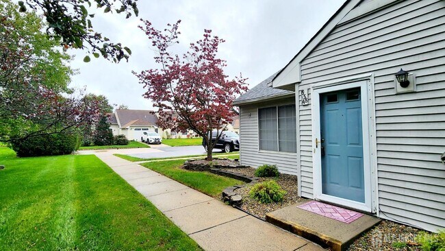 Building Photo - 838C Vail Rd