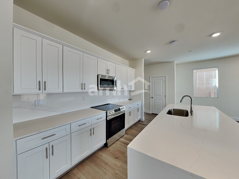 Building Photo - 264 Austin Bellerose Pl