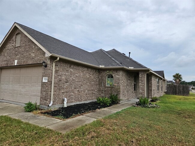 Building Photo - 5231 Lagoon Ct