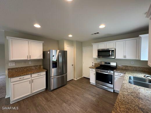 Building Photo - 3002 Jojoba Terrace