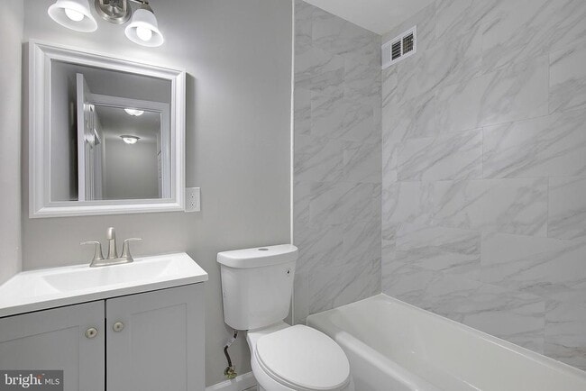 Building Photo - 178 Daimler Dr