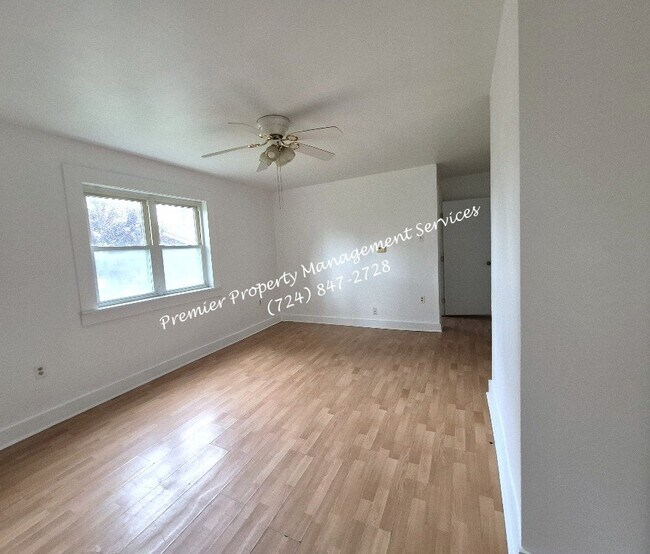 Building Photo - 1317 6th Ave