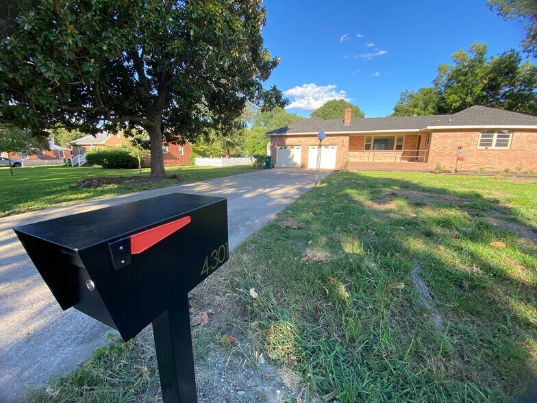 Building Photo - 4301 Chickahominy Ave