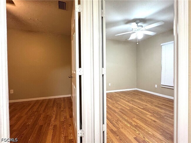 Building Photo - 117 Shadow Lakes Dr