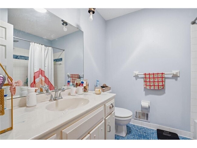 Building Photo - 10427 Brown Farm Cir