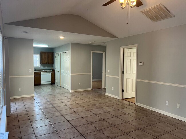 Building Photo - 281 Old Bridge Dr