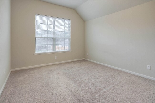 Building Photo - 3720 Daisy Ln