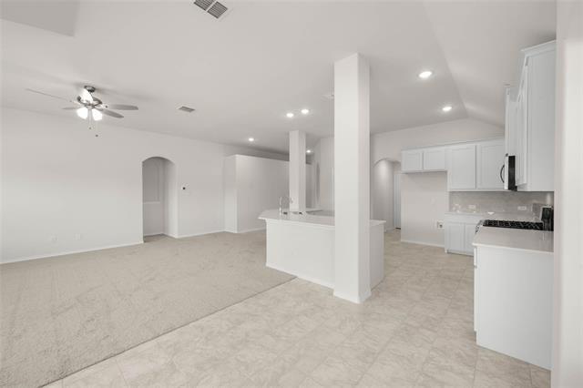 Building Photo - 814 Misty Ln