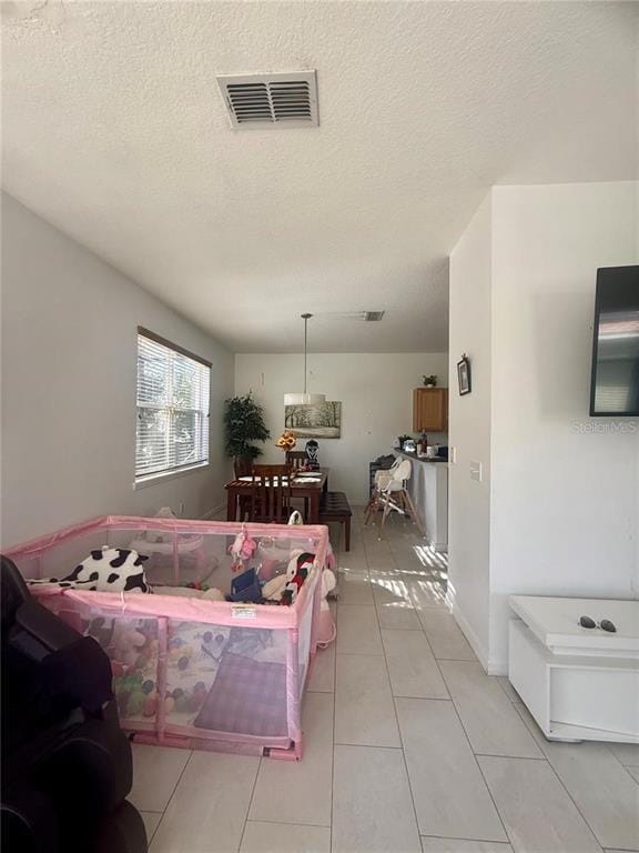 Building Photo - 1008 Royal Ridge Dr