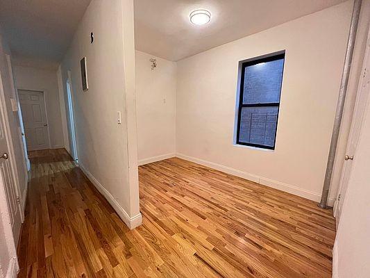 Building Photo - 3 bedroom in BRONX NY 10467