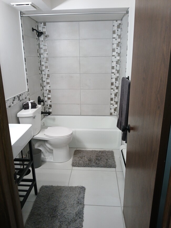 Remodeled bathroom - 15820 Orlan Brook Dr