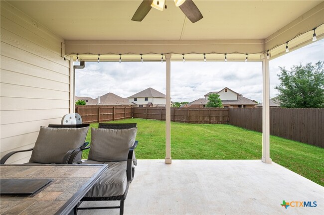 Building Photo - 5541 Perdita Dr
