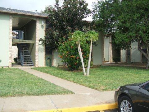 Building Photo - Laredo Manor Apartments