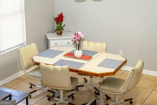 Building Photo - 3800 W Wood Path