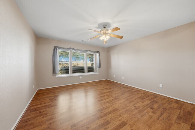 Building Photo - 26038 Palmdale Estate Dr