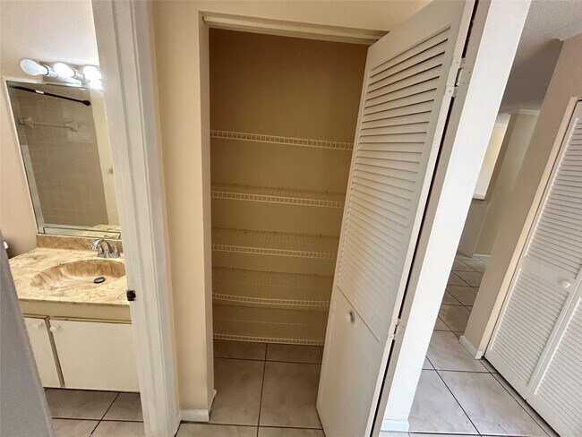 Building Photo - 3571 NW 94th Ave