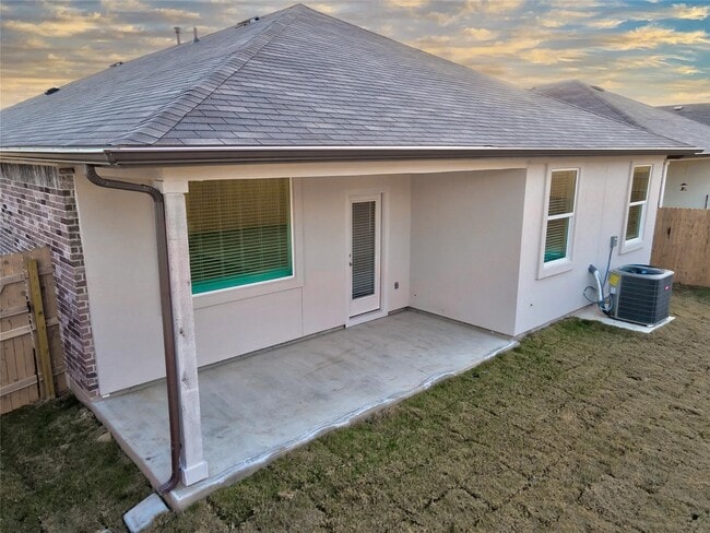 Building Photo - 228 Sunniberg Lp