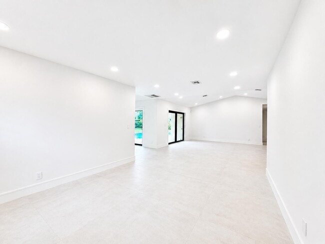 Building Photo - 4823 NW 91st Way
