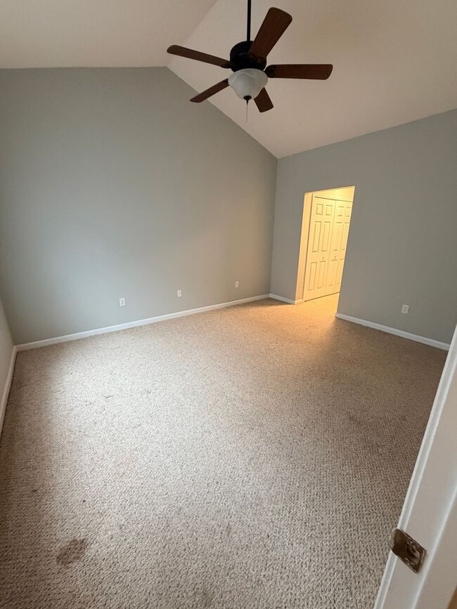 Building Photo - Welcome To the Townes Of Buckwalter