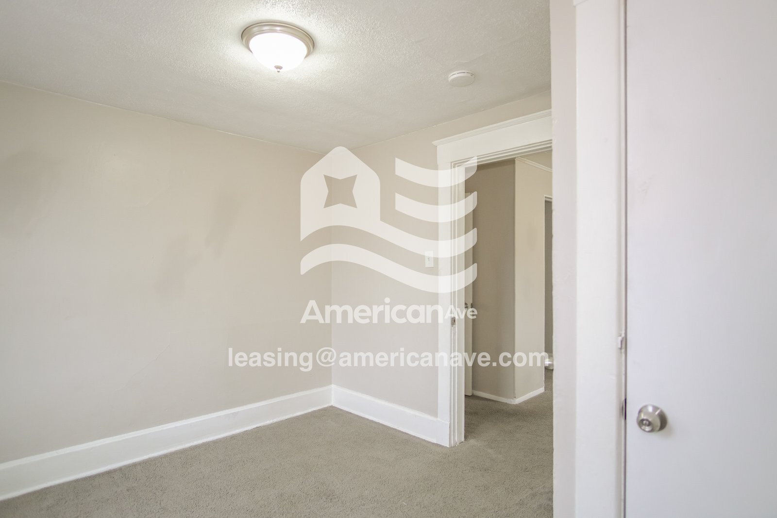 Building Photo - 1217 Main St