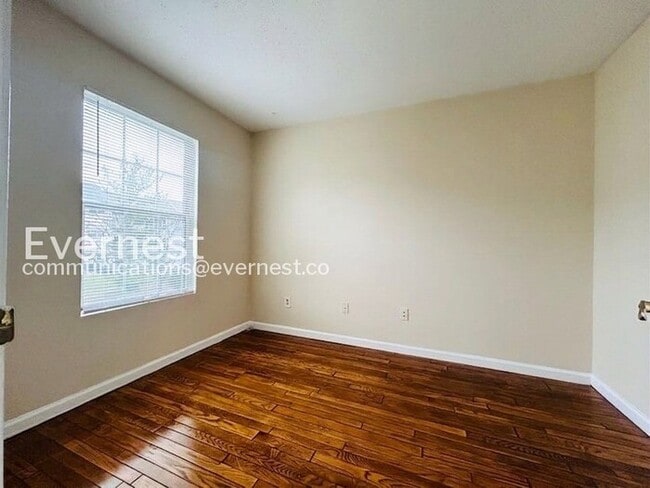 Building Photo - 107 Prosperity Ave SE