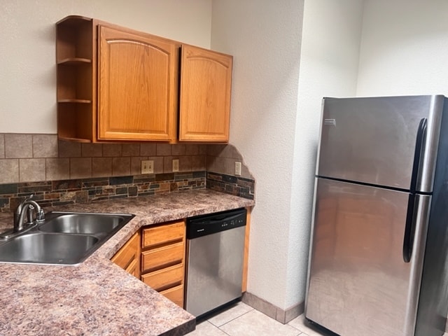 Building Photo - 2357 Saturn Cir