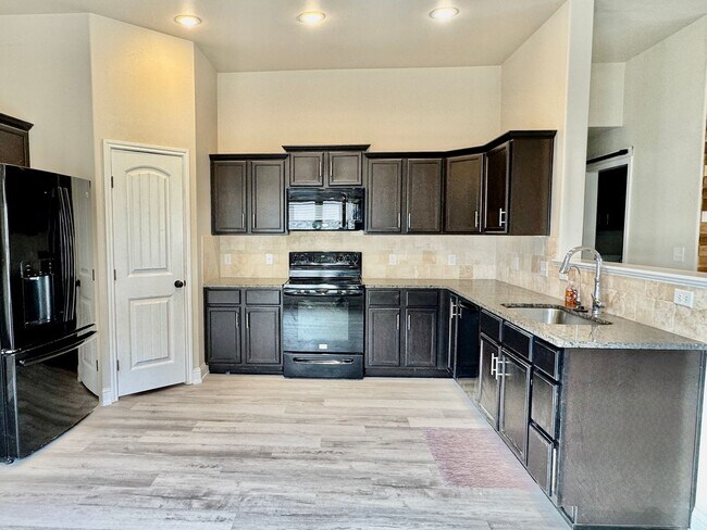 Building Photo - Beautiful 3/2/2 Home with Appliances and Upgrades in Frenship ISD!