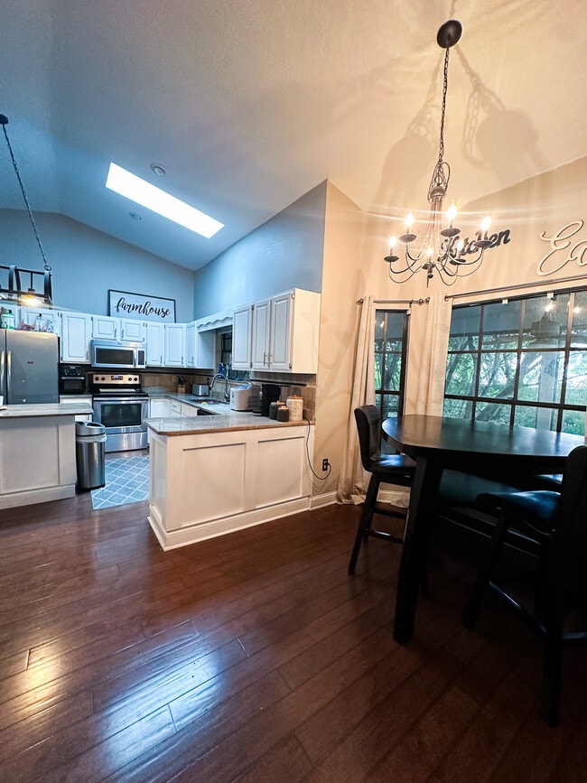 Building Photo - 1577 Compass Ct