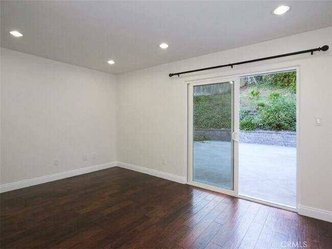 Building Photo - 26771 Menominee Pl