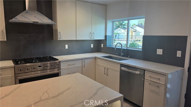 Building Photo - 22732 Mariano St