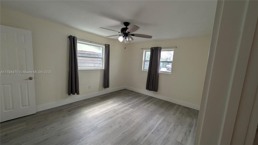 Primary Photo - 6701 NW 25th Ct