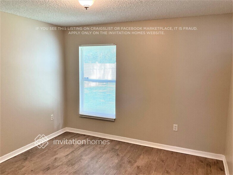 Building Photo - 317 Clermont Dr