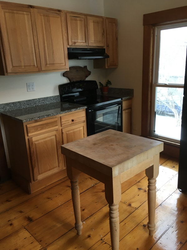 Building Photo - 259 River St Ext