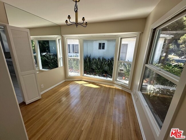Building Photo - 3169 S Bentley Ave
