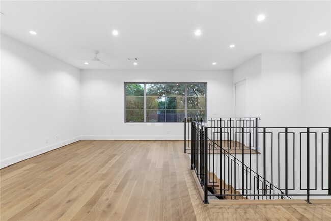 Building Photo - 6273 Piping Rock Ln