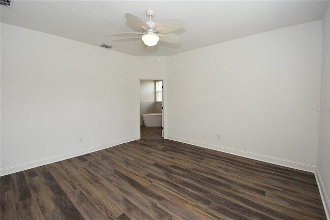 Building Photo - 1 Ziegler Pl