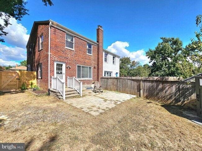 Building Photo - 3109 Mosby St