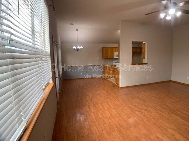 Building Photo - 16229 Everglade Ln