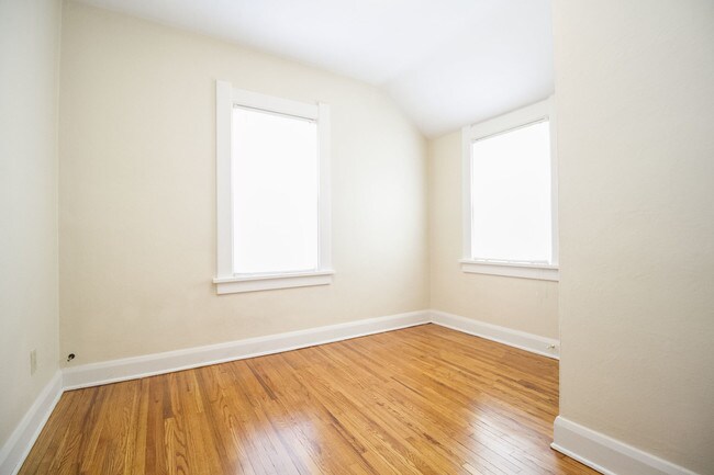 Building Photo - 306 E Northgate Pkwy