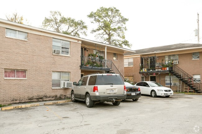 Building Photo - Wheatley  Court Apartments