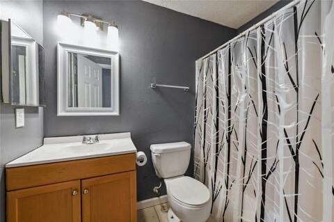 Building Photo - 2417 Highland Meadows Dr