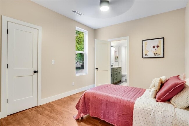 Building Photo - 319 S College Ave