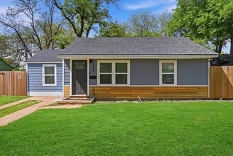 Building Photo - 303 Brodie St