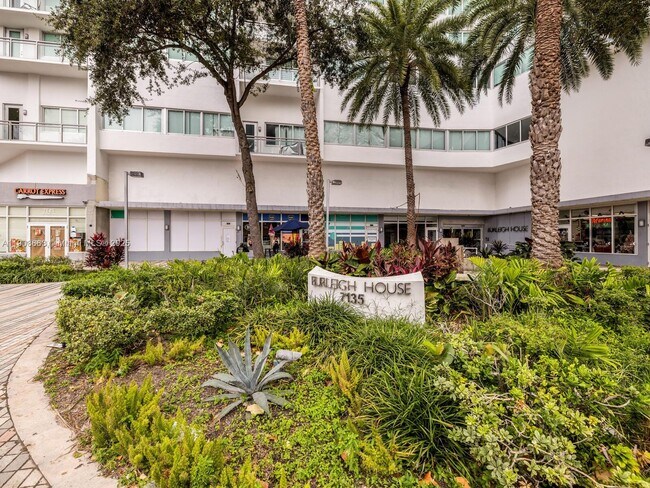 Building Photo - 7135 Collins Ave