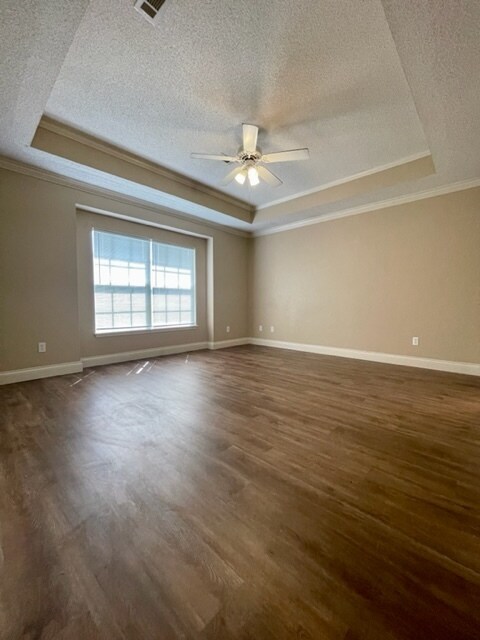 Building Photo - 1456 Timberline Dr