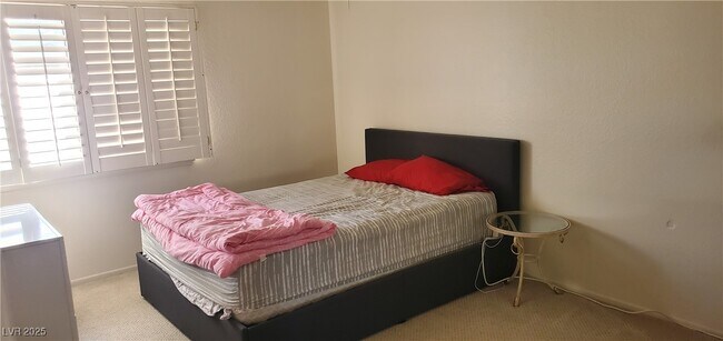 Building Photo - 2728 Bayo Ct