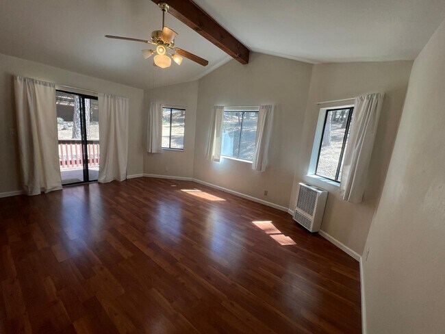 Building Photo - 13254 Wells Fargo Dr