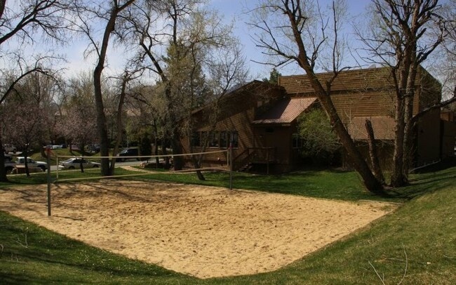 Building Photo - FALL PRE-LEASE! Large One Bedroom Top Floor Loft At Gold Run!