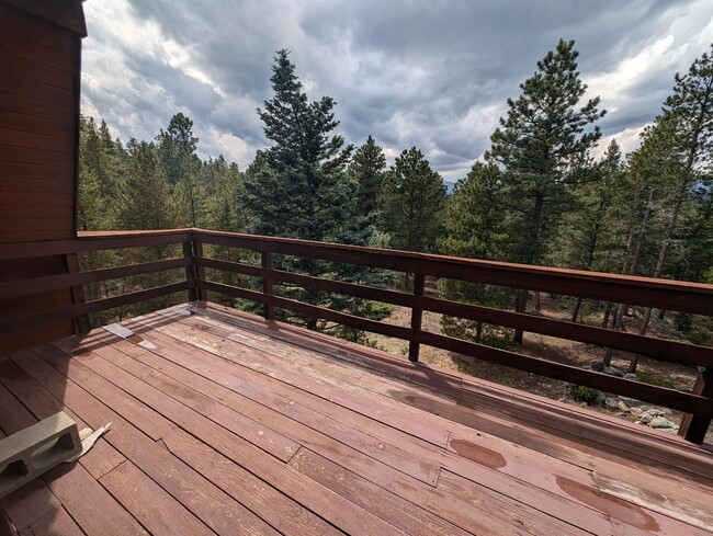 Building Photo - 3137 Ridge Rd