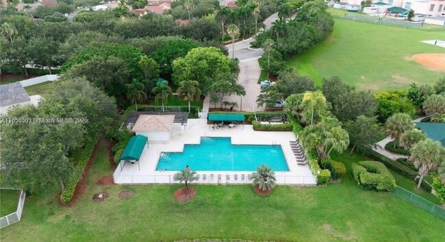 Building Photo - 959 Falling Water Rd